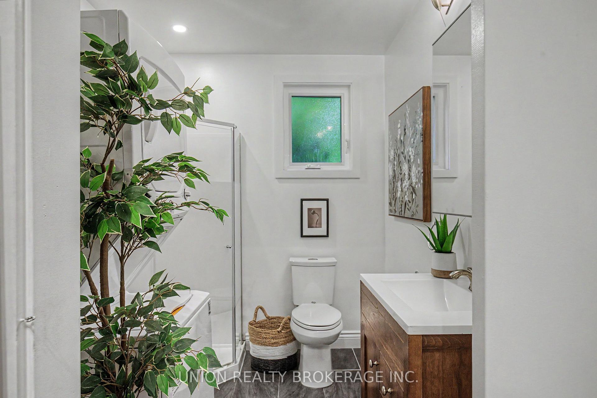 Photo 16 of 93 Rainsford Road, Toronto, The Beaches — HOMEH