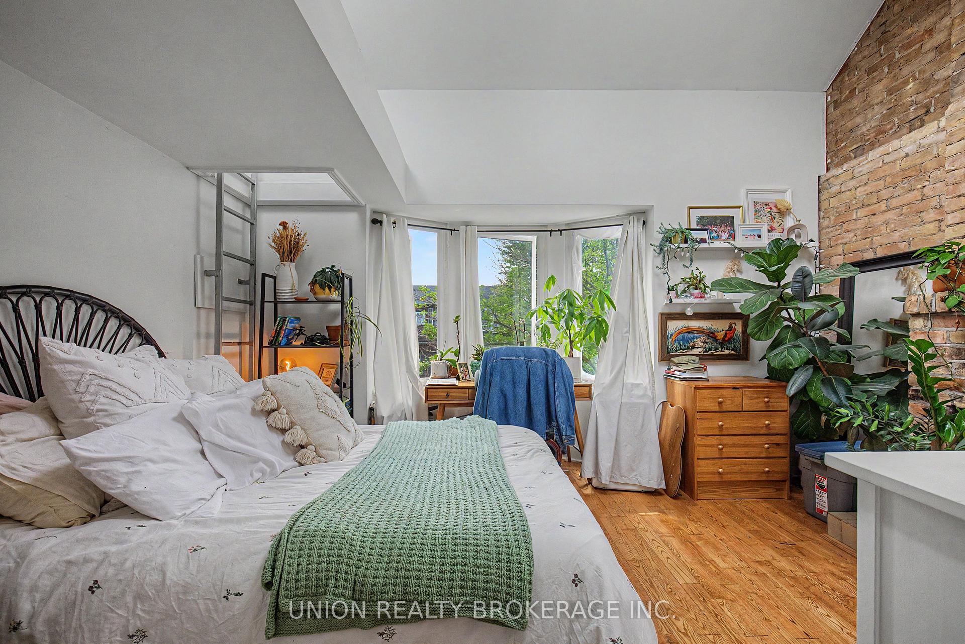 Photo 25 of 93 Rainsford Road, Toronto, The Beaches — HOMEH