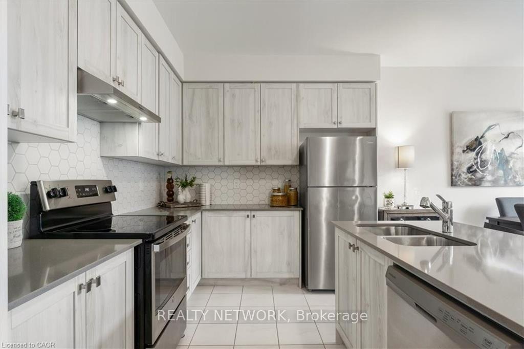 Photo 9 of 329 Provident Way, Hamilton, Mount Hope — HOMEH