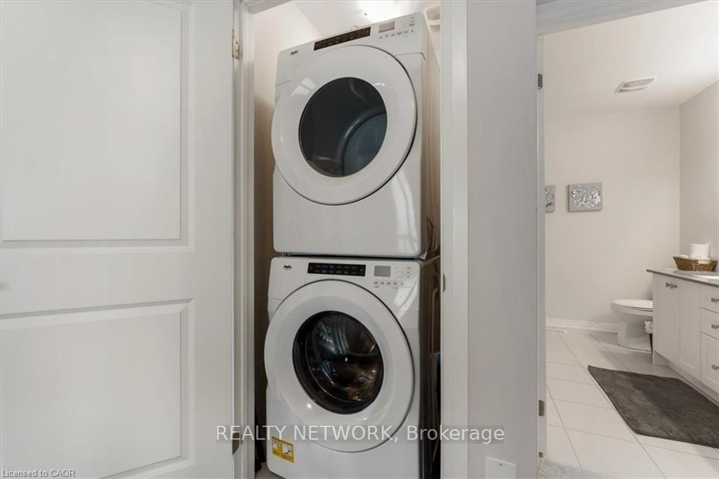 Photo 24 of 329 Provident Way, Hamilton, Mount Hope — HOMEH