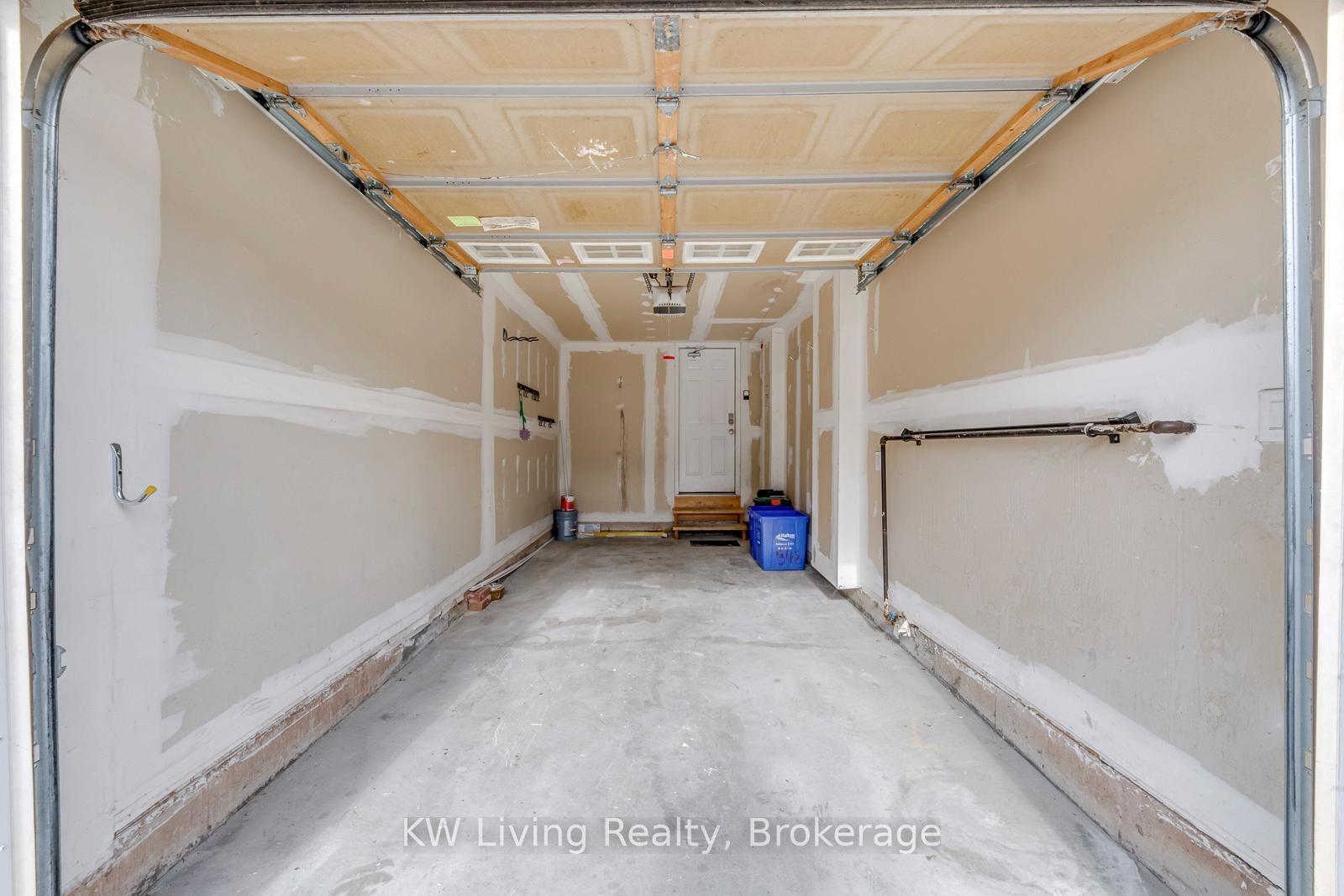 Photo 36 of 348 Chuchmach Close, Milton, Willmott — HOMEH