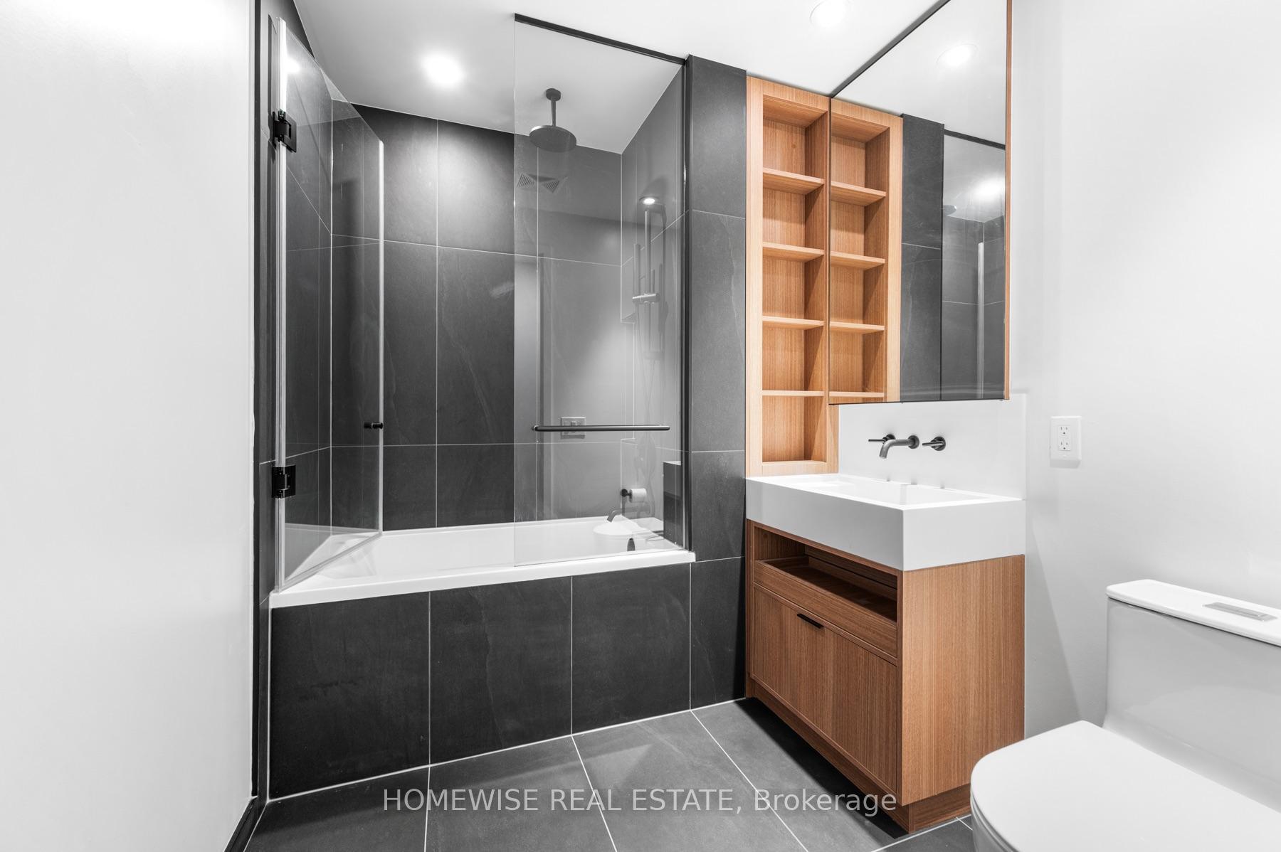 Photo 14 of Unit 4506, 55 Charles Street E, Toronto, Church-Yonge Corridor — HOMEH