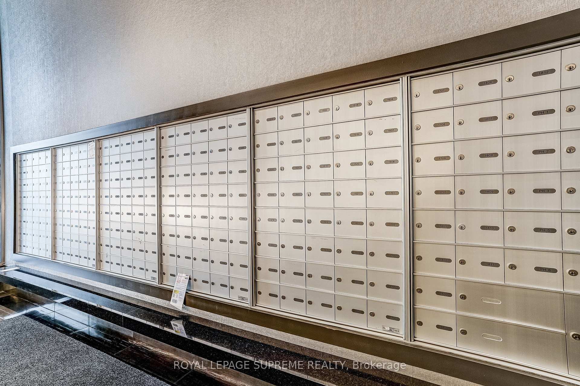 Photo 7 of Unit 720, 297 College Street, Toronto, Kensington-Chinatown — HOMEH