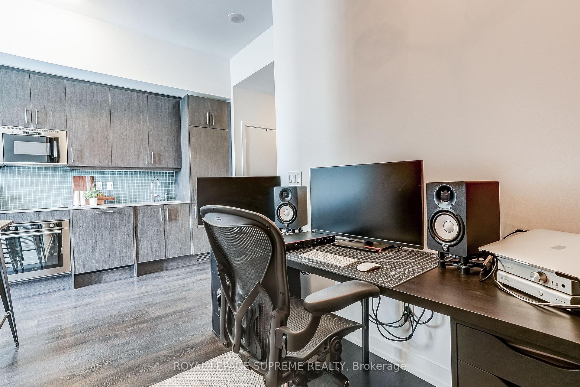 Photo 12 of Unit 720, 297 College Street, Toronto, Kensington-Chinatown — HOMEH