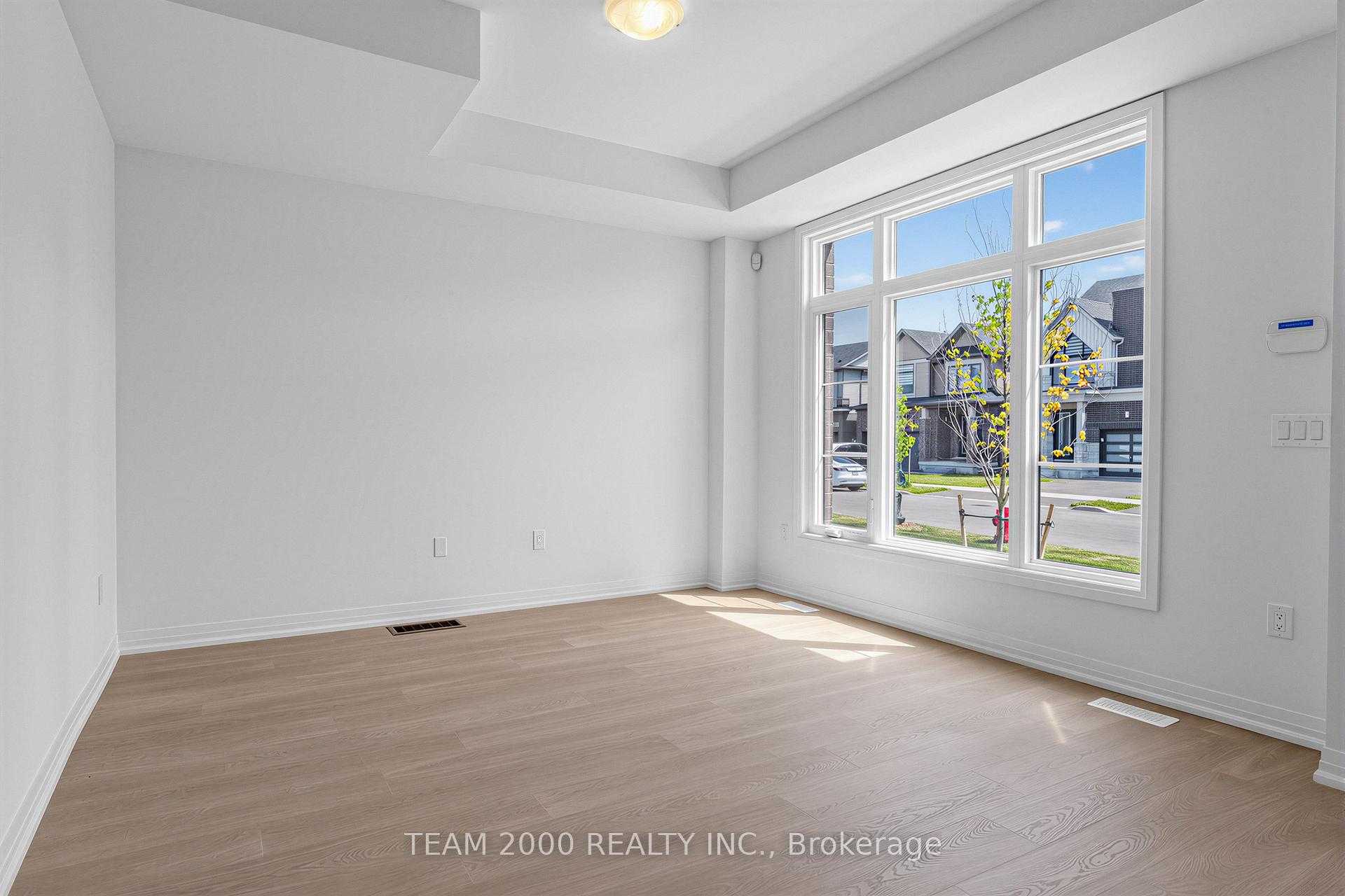 Photo 4 of 188 Spitfire Drive, Hamilton, Mount Hope — HOMEH