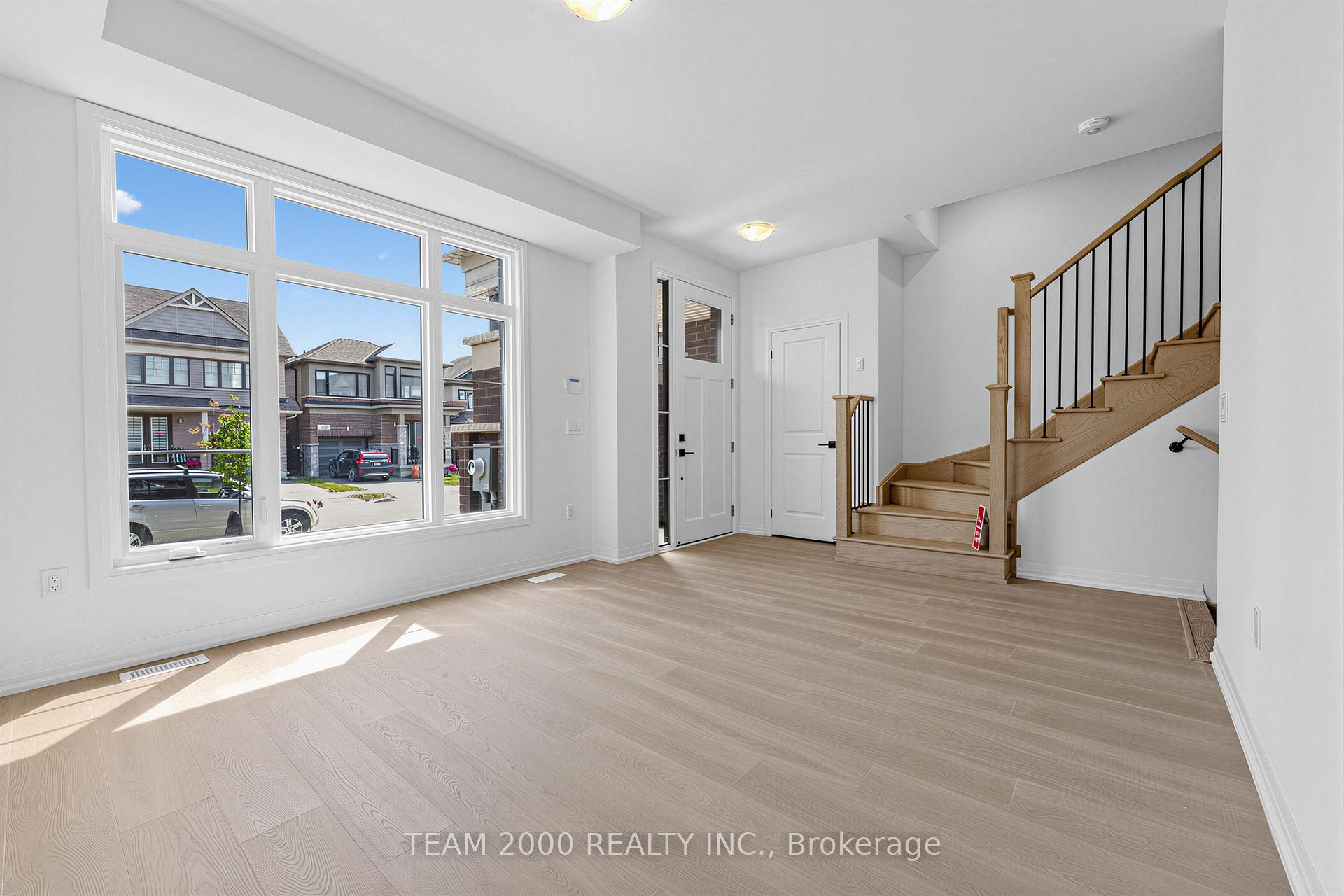 Photo 5 of 188 Spitfire Drive, Hamilton, Mount Hope — HOMEH