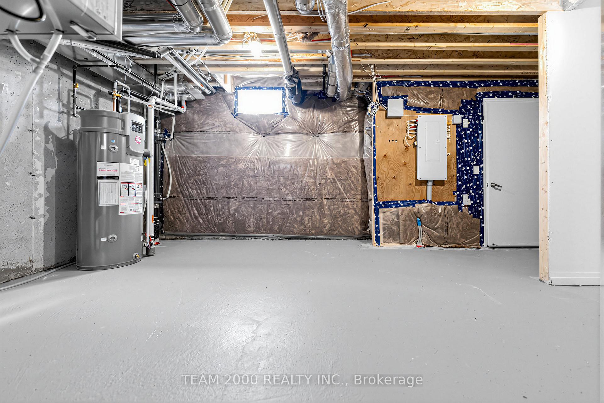 Photo 33 of 188 Spitfire Drive, Hamilton, Mount Hope — HOMEH