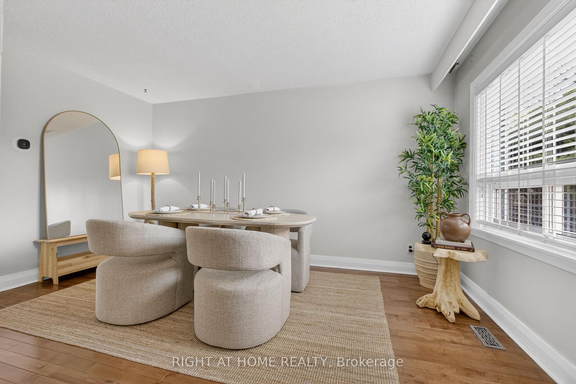 Photo 5 of 77 Elma Street, Etobicoke, Mimico — HOMEH