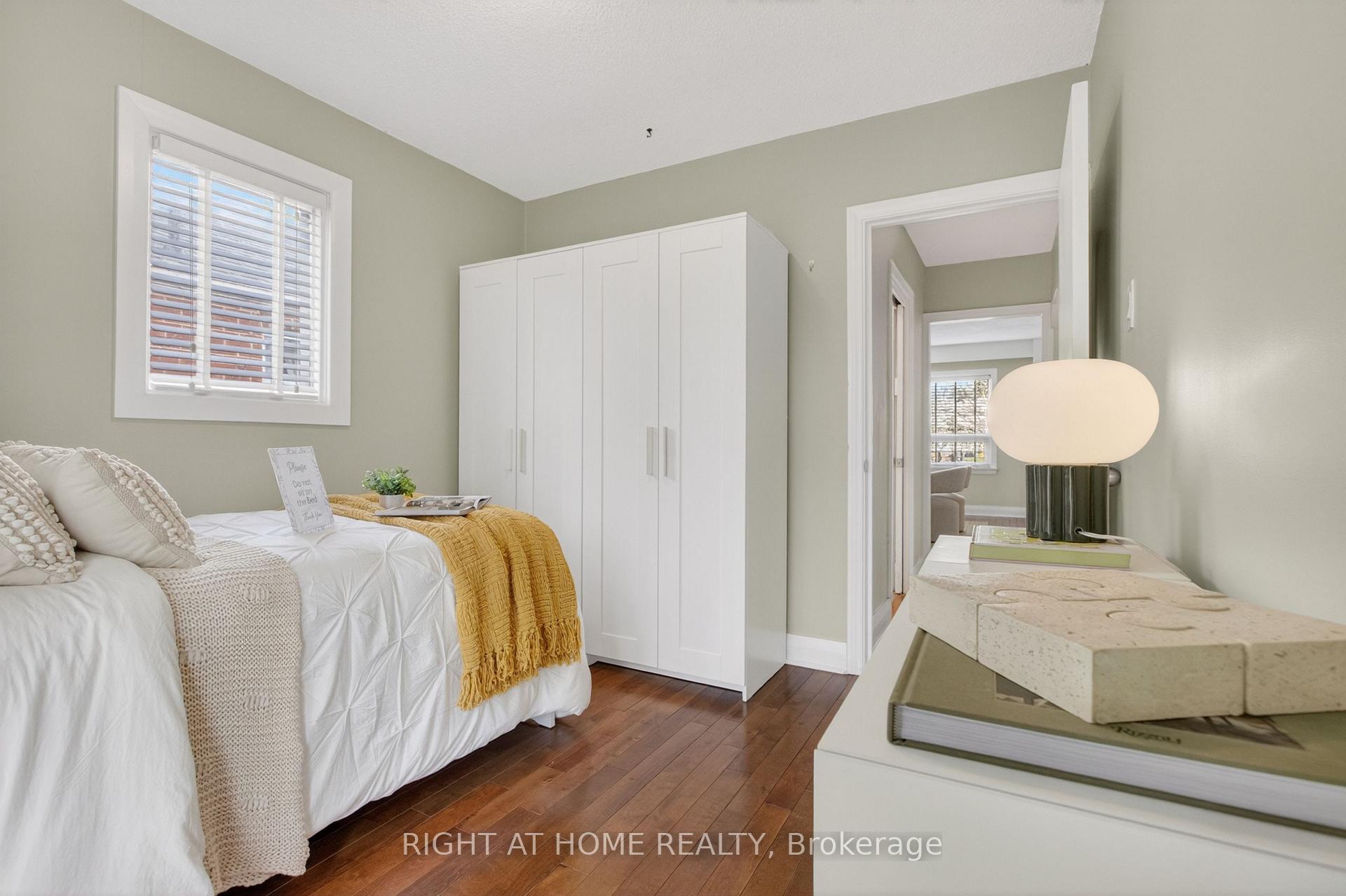 Photo 14 of 77 Elma Street, Etobicoke, Mimico — HOMEH