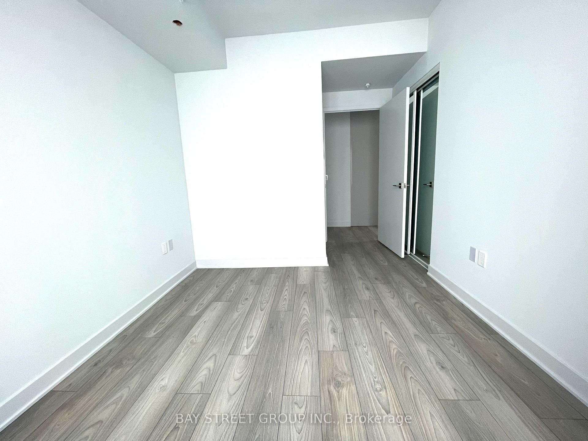 Photo 12 of Unit 4802, 2920 Highway 7 Road, Vaughan, Concord — HOMEH