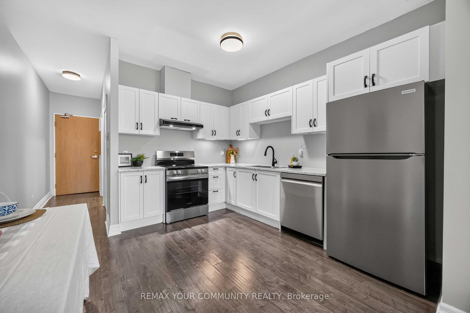 Photo 11 of Unit 101, 44 Bond Street W, Oshawa, O'Neill — HOMEH