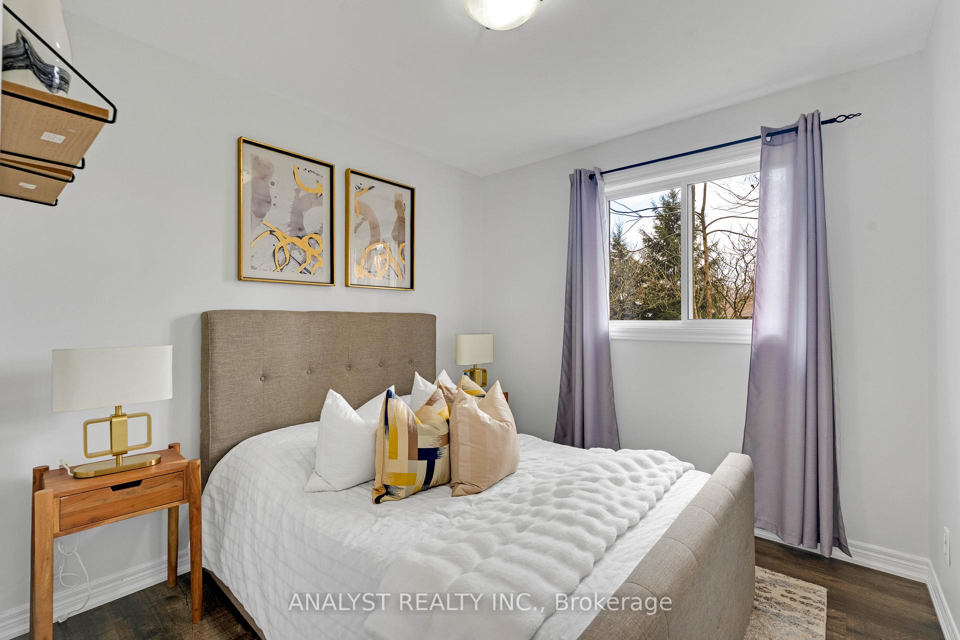 Photo 11 of 19 Pine Park Boulevard, Adjala-Tosorontio, Everett — HOMEH