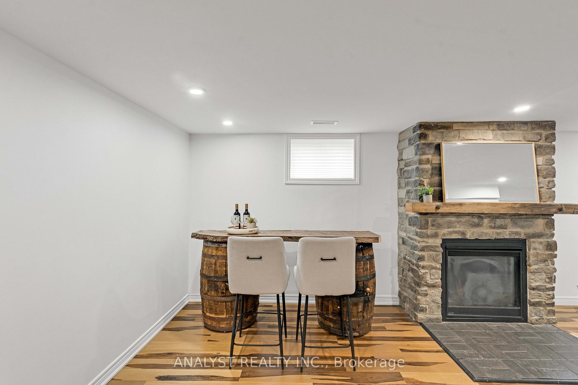 Photo 21 of 19 Pine Park Boulevard, Adjala-Tosorontio, Everett — HOMEH