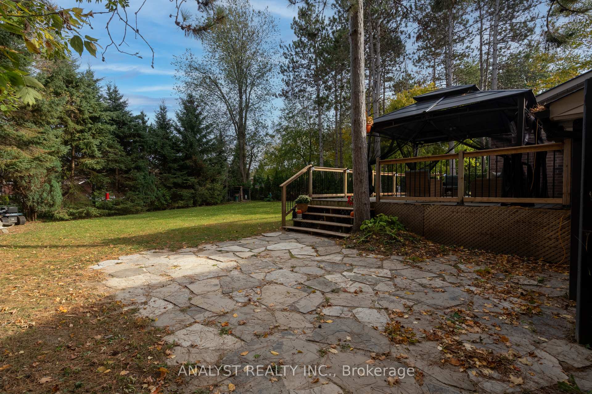 Photo 22 of 19 Pine Park Boulevard, Adjala-Tosorontio, Everett — HOMEH