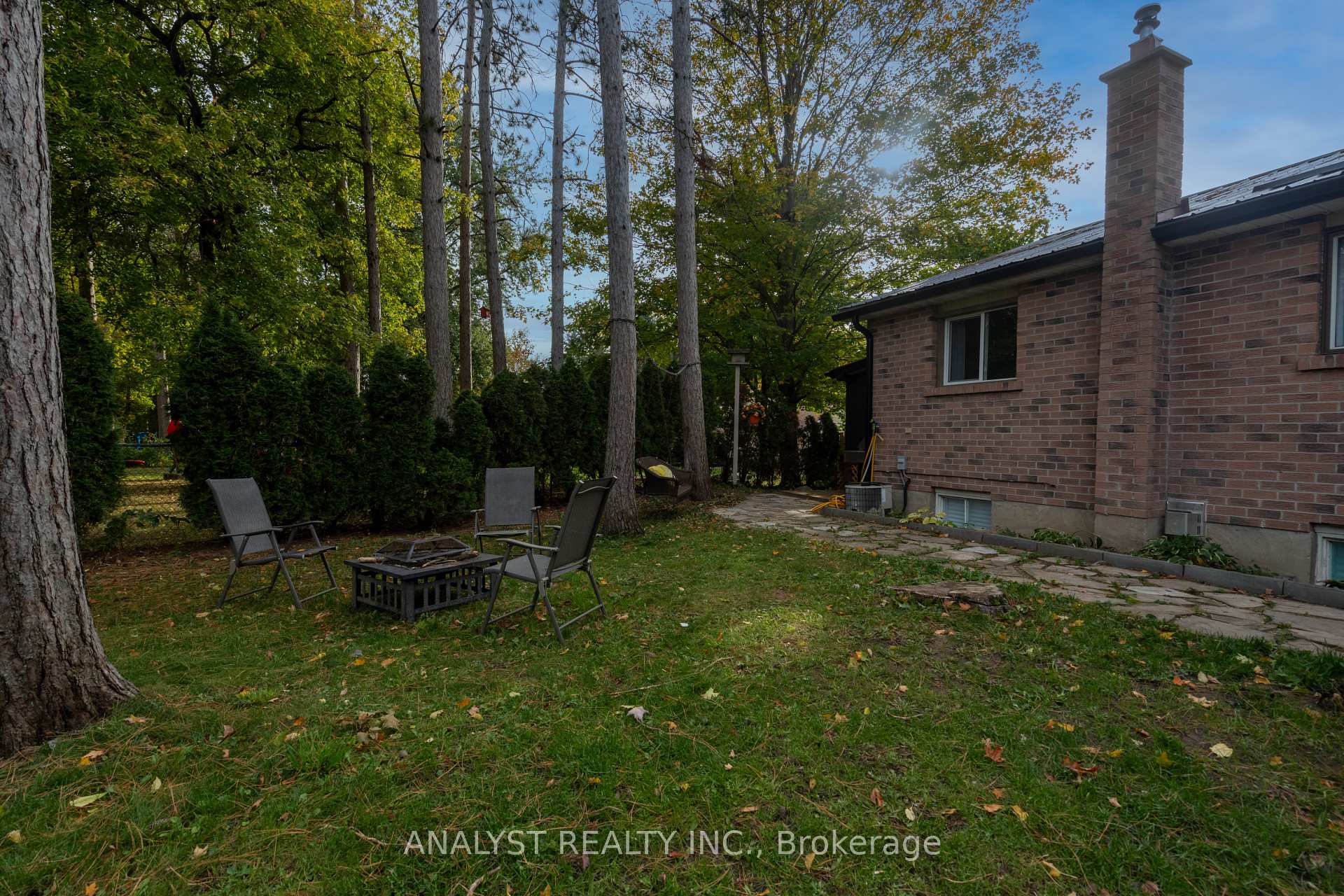 Photo 29 of 19 Pine Park Boulevard, Adjala-Tosorontio, Everett — HOMEH