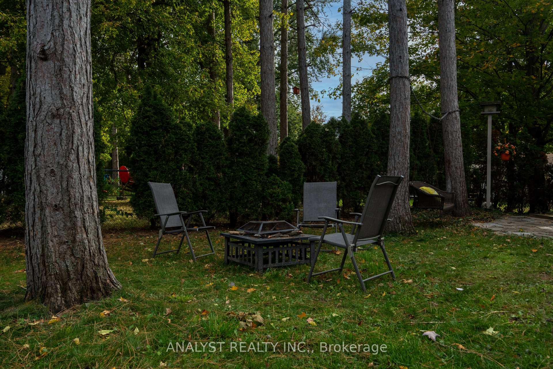 Photo 30 of 19 Pine Park Boulevard, Adjala-Tosorontio, Everett — HOMEH