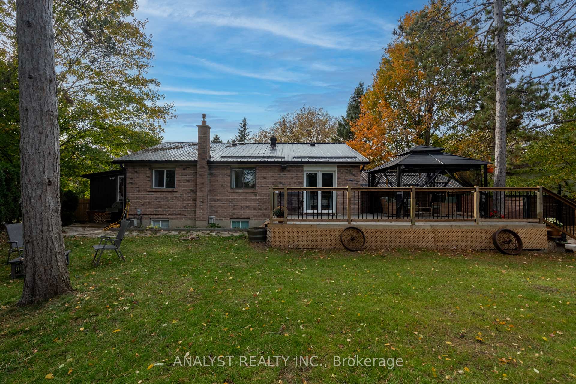 Photo 37 of 19 Pine Park Boulevard, Adjala-Tosorontio, Everett — HOMEH