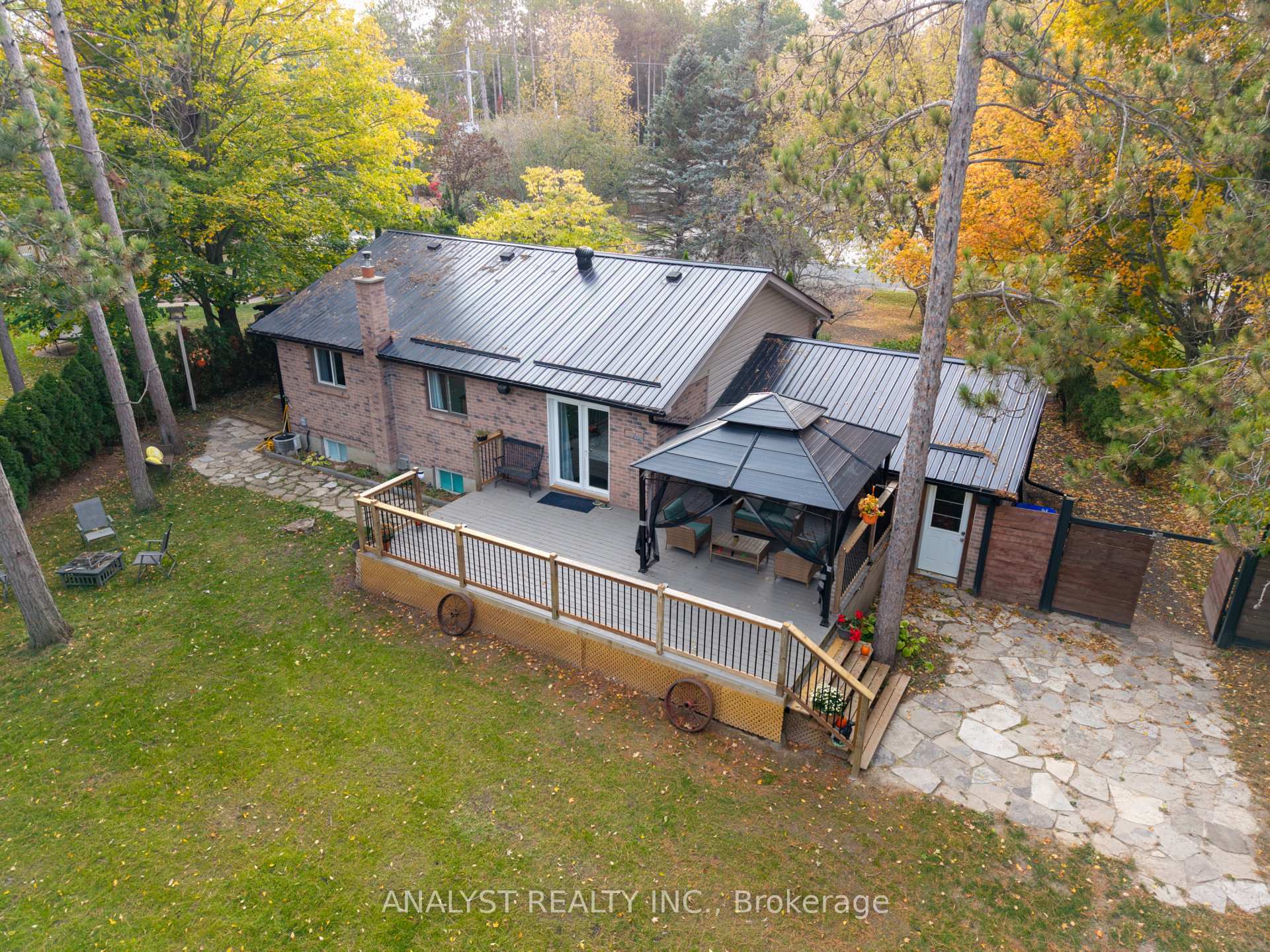 Photo 43 of 19 Pine Park Boulevard, Adjala-Tosorontio, Everett — HOMEH