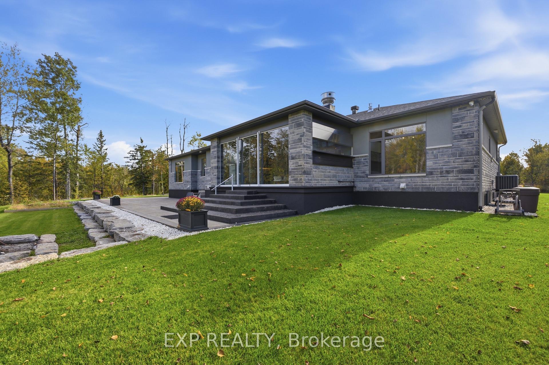 Photo 44 of 157 Wilbert Cox Drive, Ottawa, Huntley Ward (South East) — HOMEH