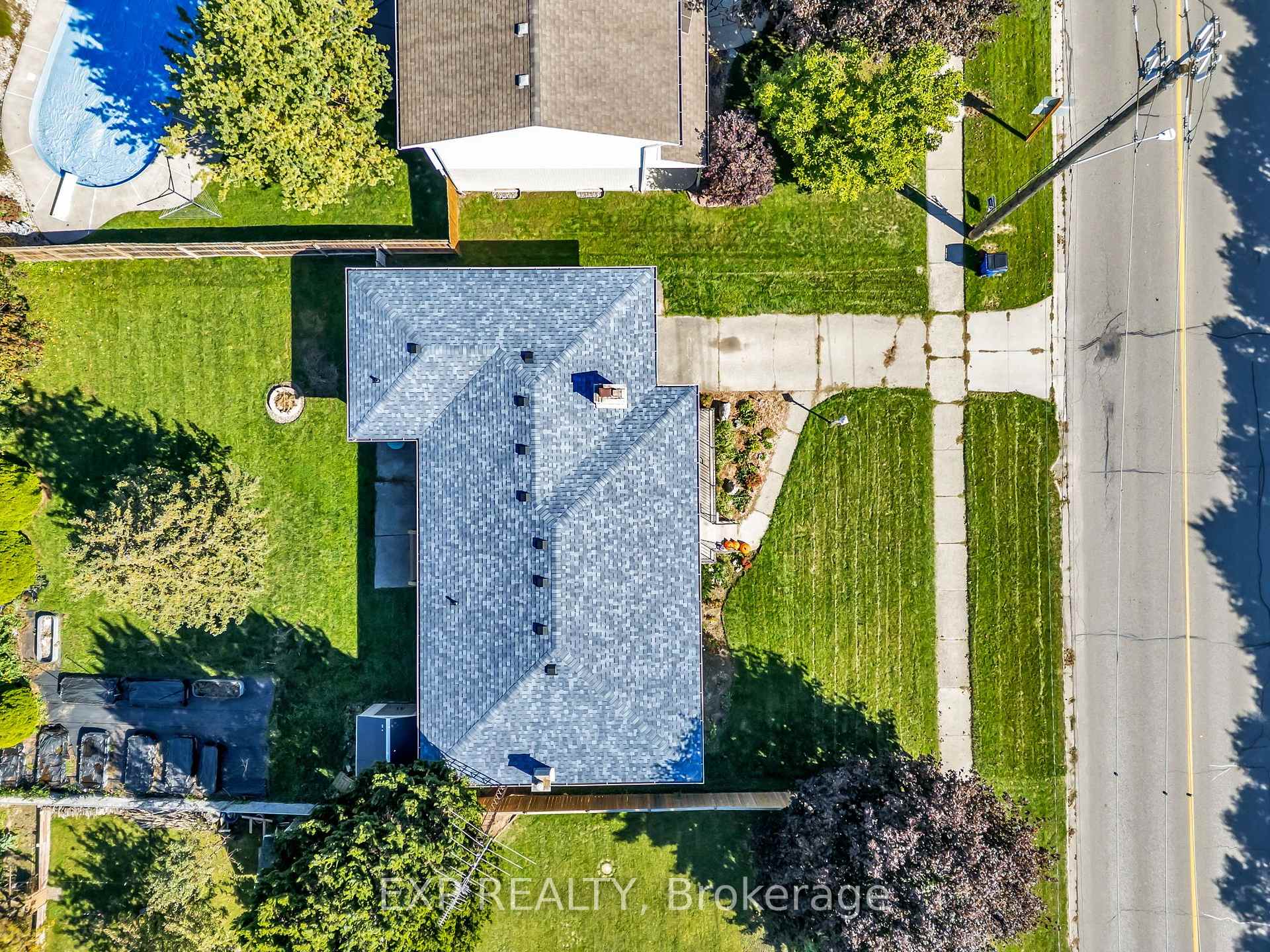 Photo 2 of 623 King Street W, Chatham-Kent, Chatham — HOMEH