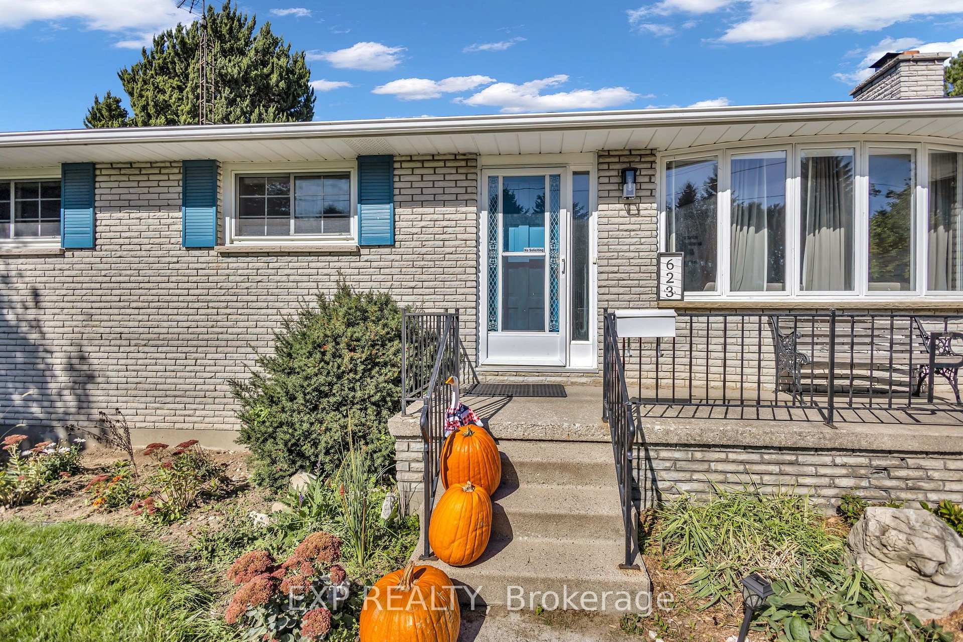 Photo 4 of 623 King Street W, Chatham-Kent, Chatham — HOMEH