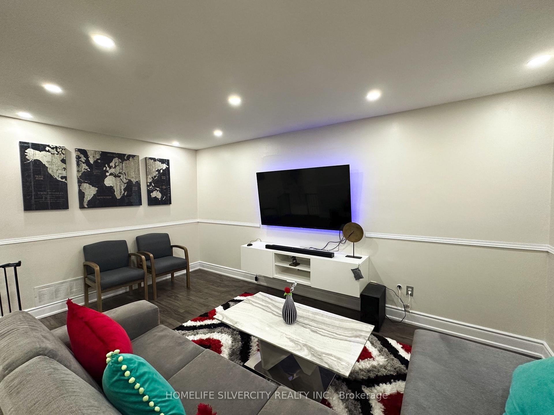 Photo 10 of 200 Conestoga Drive, Brampton, Heart Lake West — HOMEH