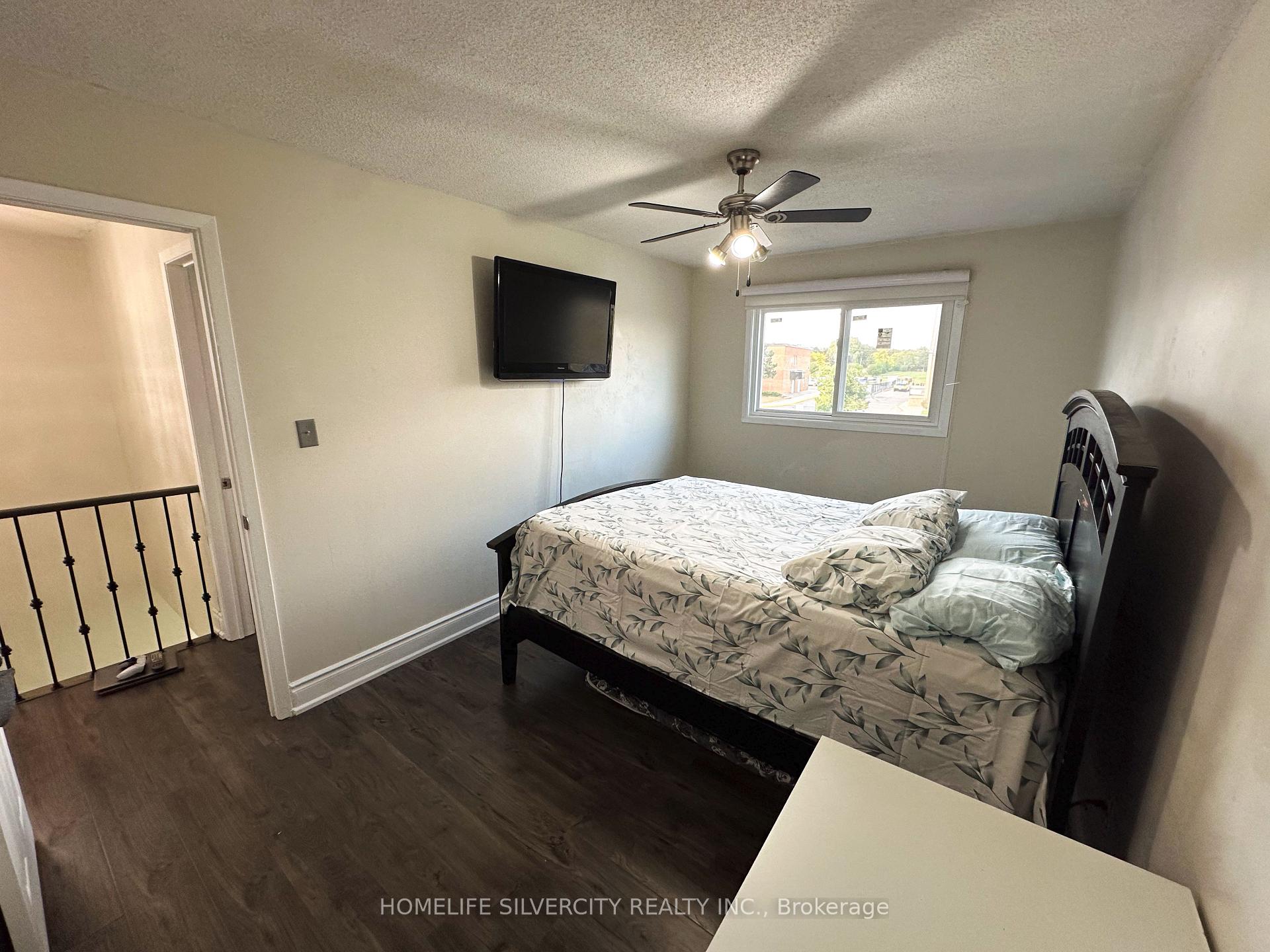 Photo 31 of 200 Conestoga Drive, Brampton, Heart Lake West — HOMEH