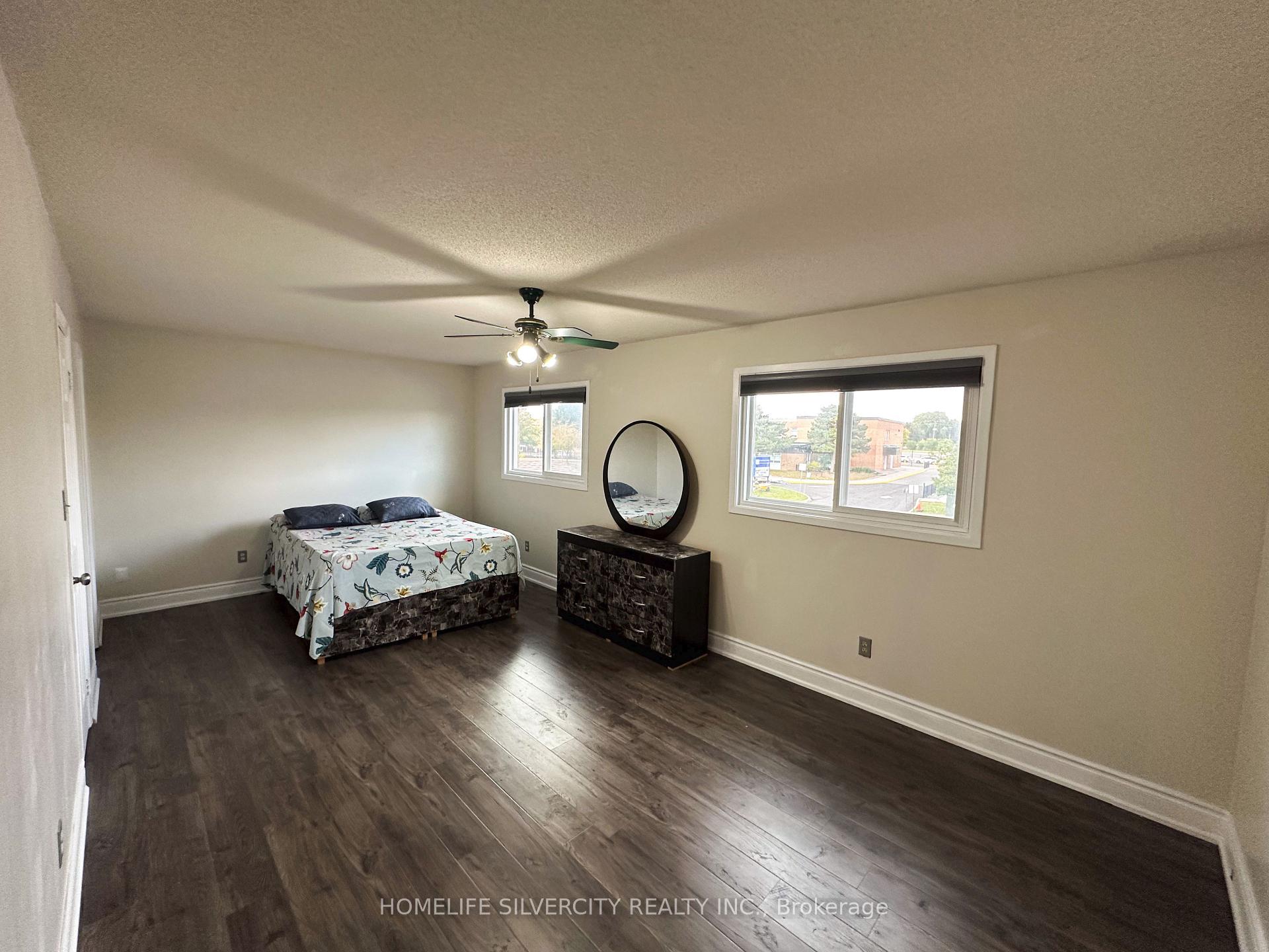 Photo 32 of 200 Conestoga Drive, Brampton, Heart Lake West — HOMEH