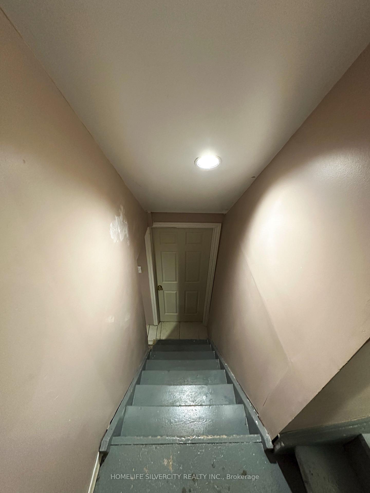 Photo 36 of 200 Conestoga Drive, Brampton, Heart Lake West — HOMEH