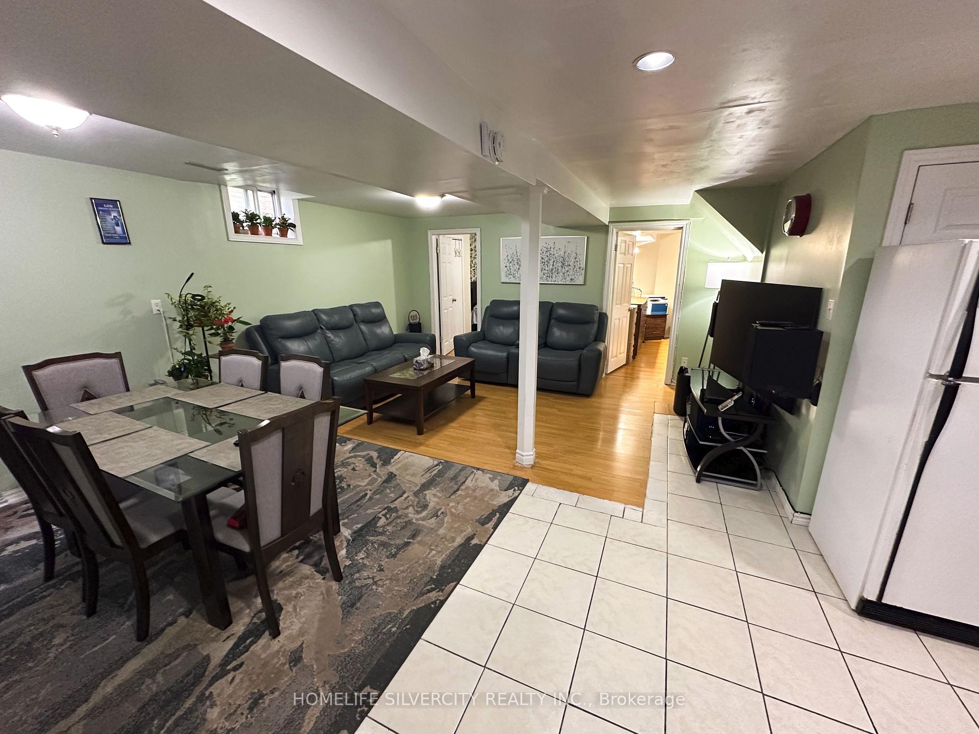 Photo 38 of 200 Conestoga Drive, Brampton, Heart Lake West — HOMEH