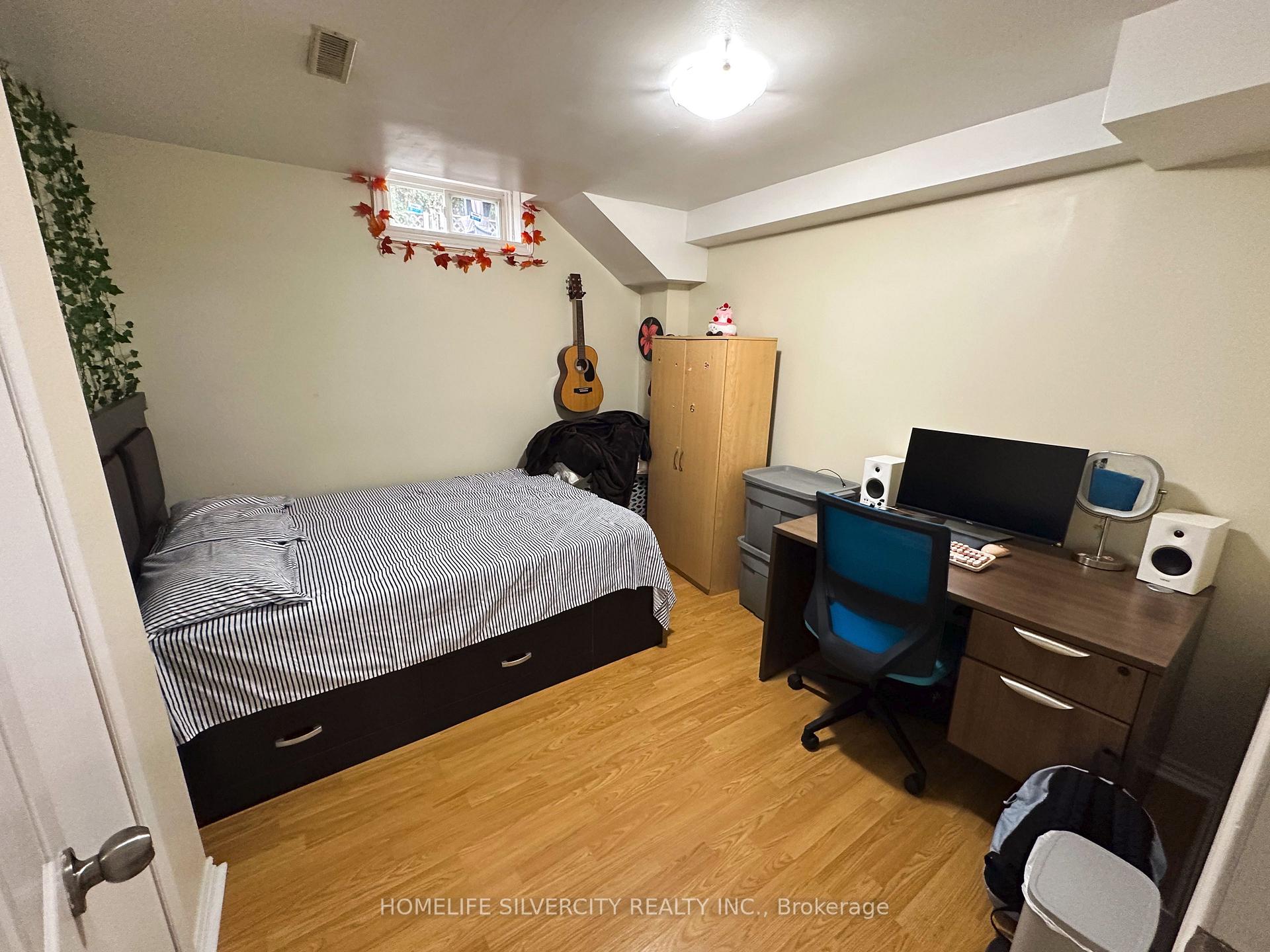 Photo 42 of 200 Conestoga Drive, Brampton, Heart Lake West — HOMEH