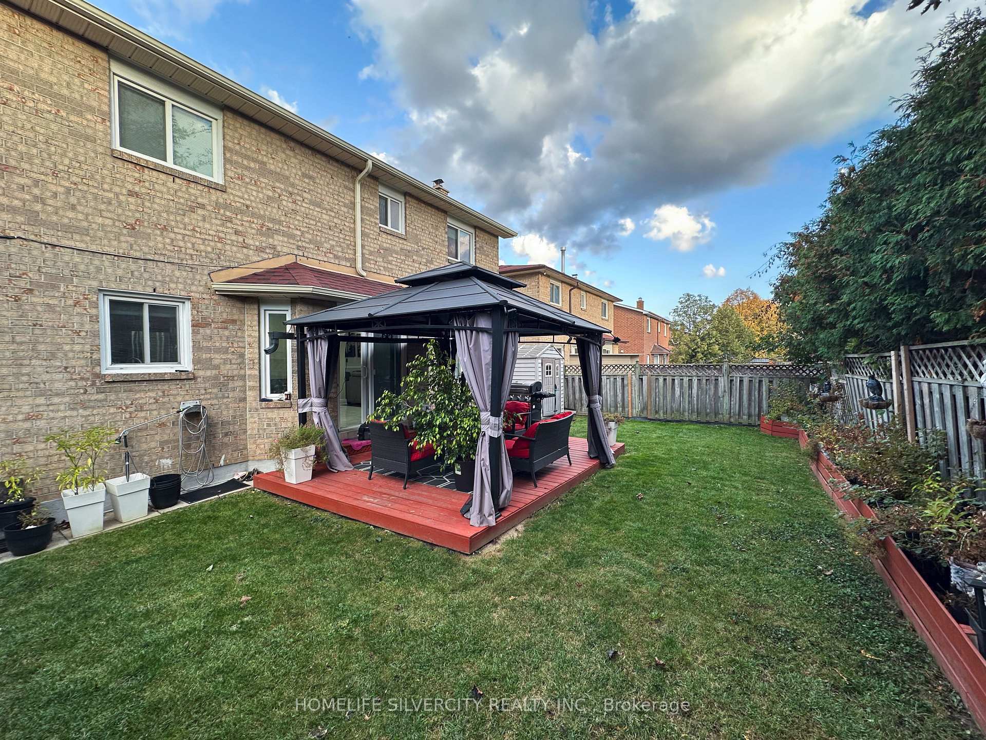 Photo 48 of 200 Conestoga Drive, Brampton, Heart Lake West — HOMEH