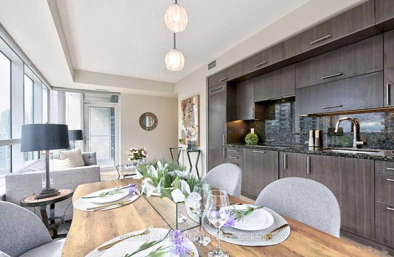 Photo 4 of Unit 1005, 2 Anndale Drive, North York, Willowdale East — HOMEH