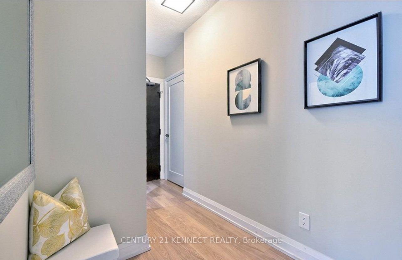 Photo 13 of Unit 1005, 2 Anndale Drive, North York, Willowdale East — HOMEH