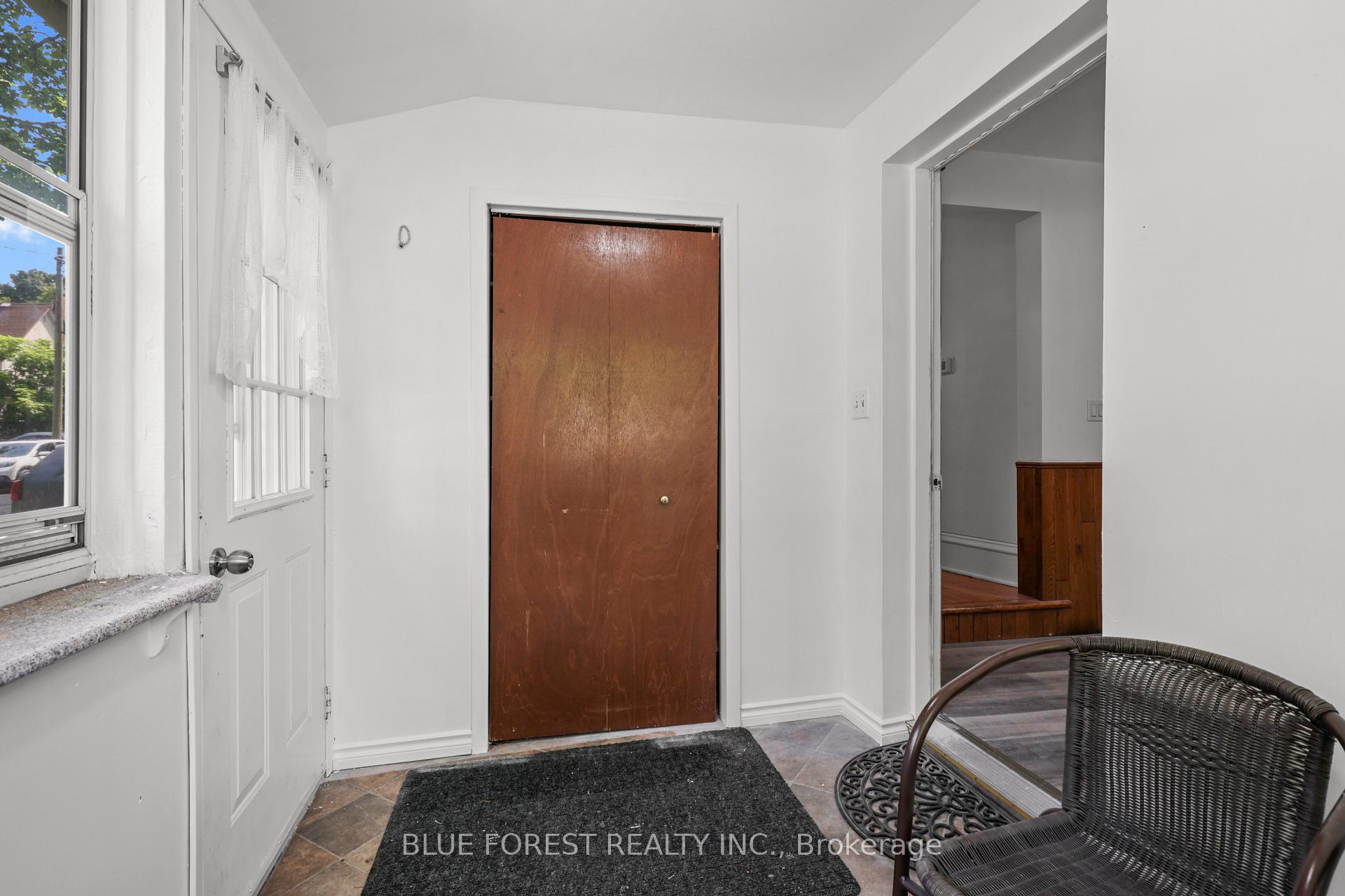 Photo 6 of 508 Hatch Street, Woodstock, Woodstock - South — HOMEH