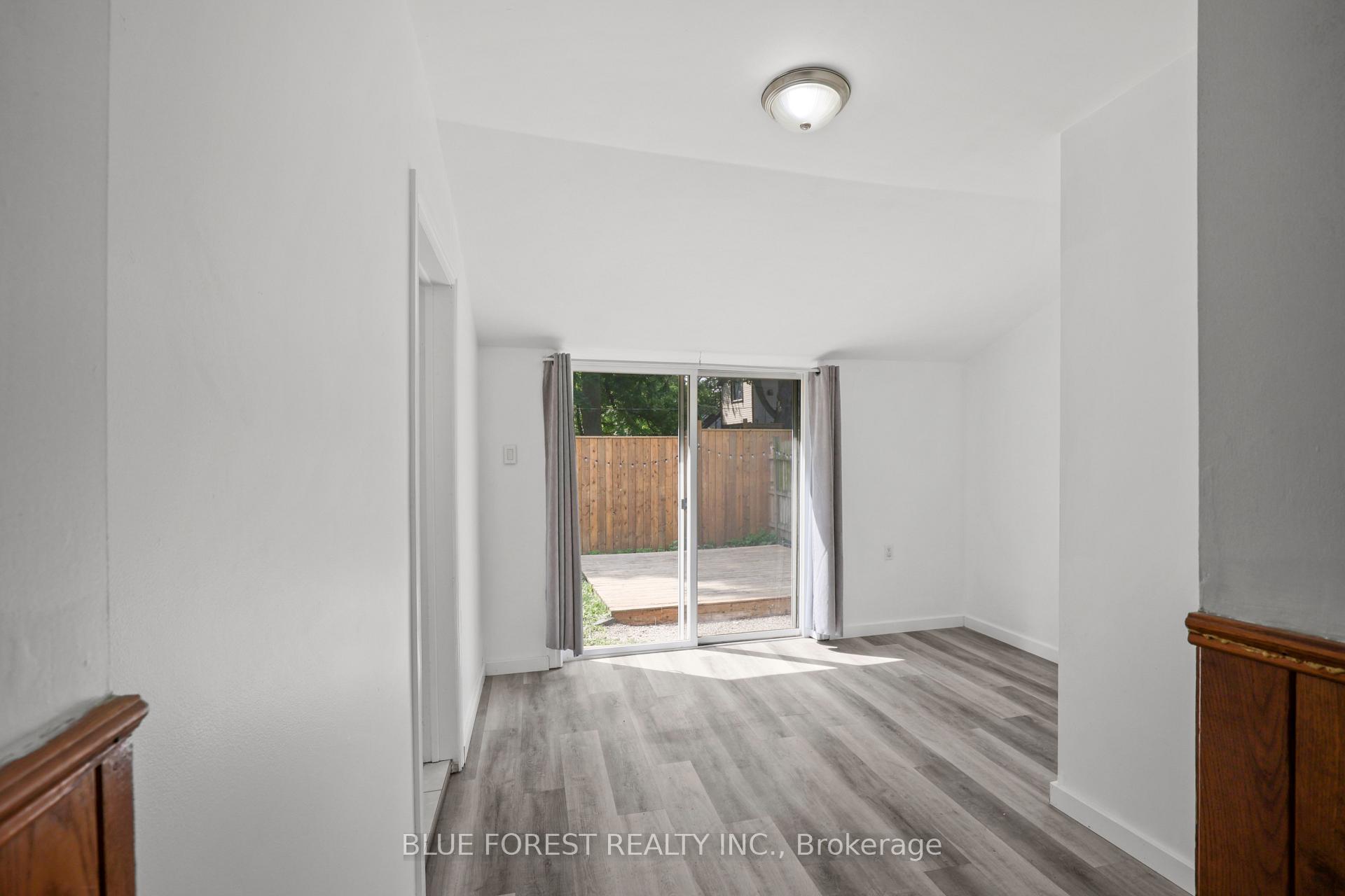 Photo 11 of 508 Hatch Street, Woodstock, Woodstock - South — HOMEH