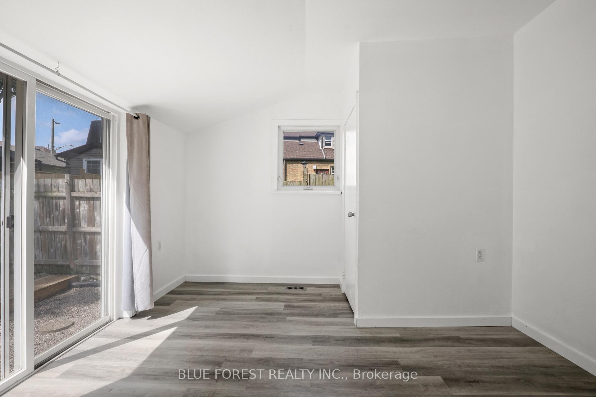 Photo 13 of 508 Hatch Street, Woodstock, Woodstock - South — HOMEH