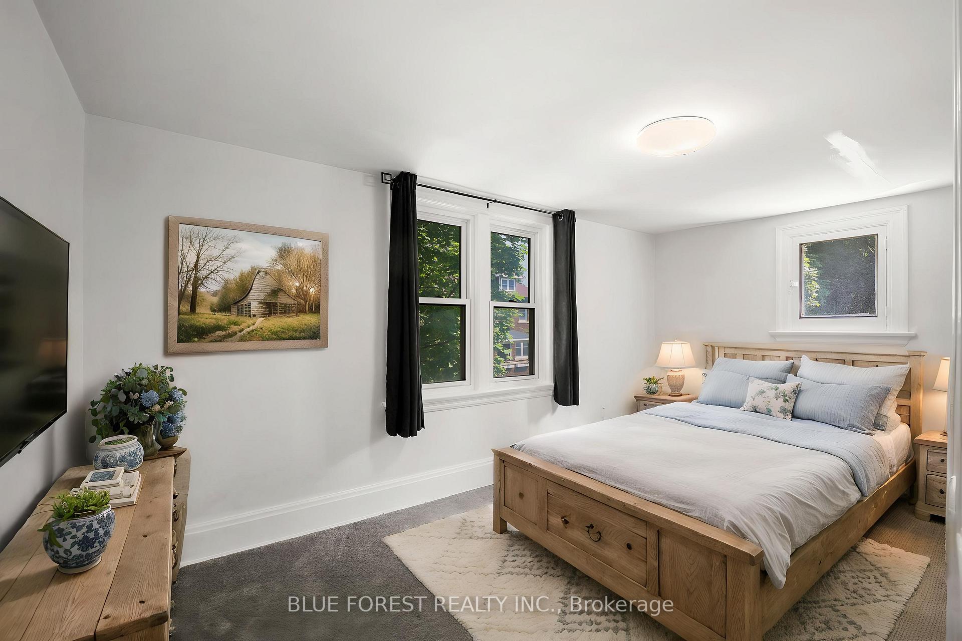 Photo 24 of 508 Hatch Street, Woodstock, Woodstock - South — HOMEH