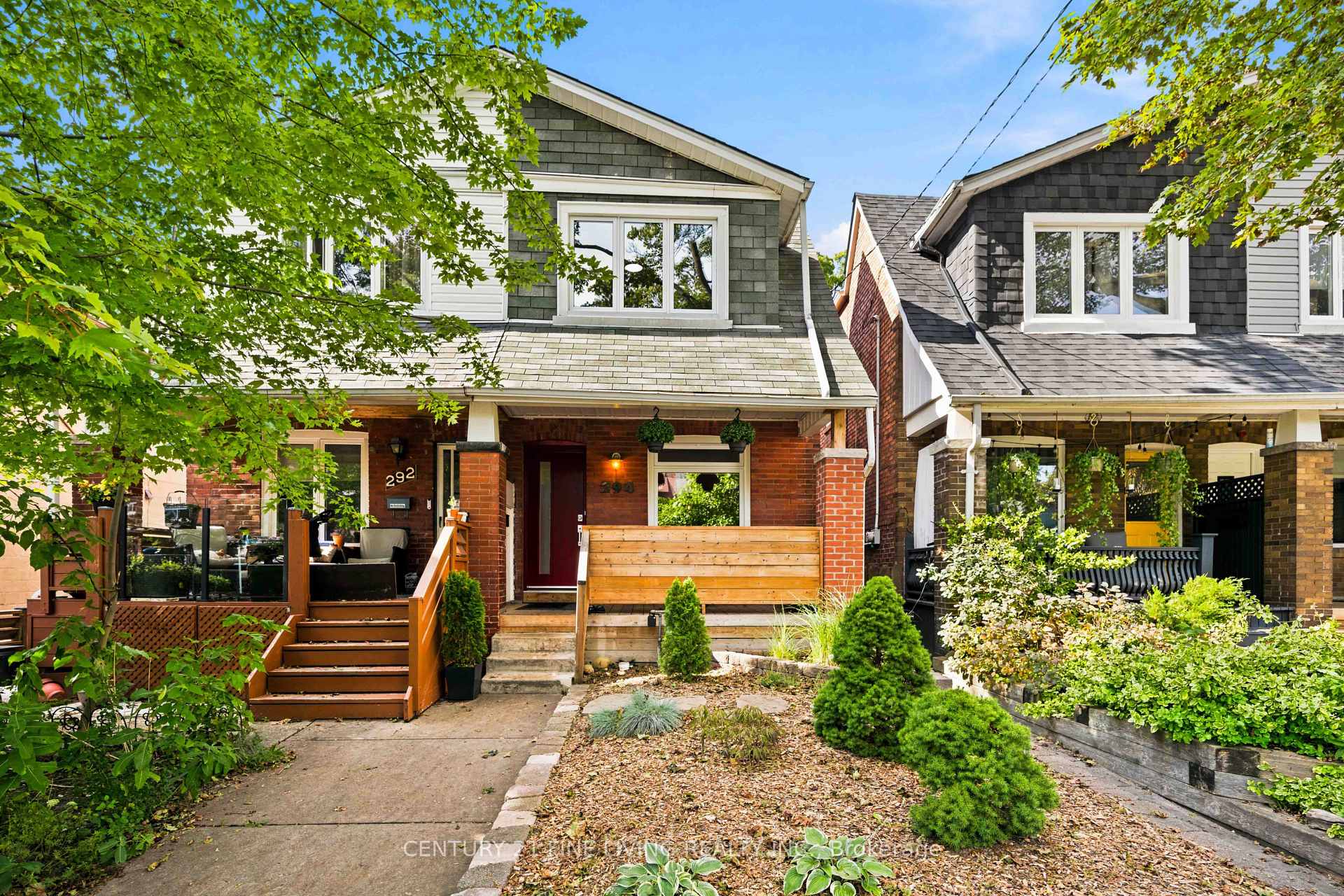 Photo of 294 Gainsborough Road