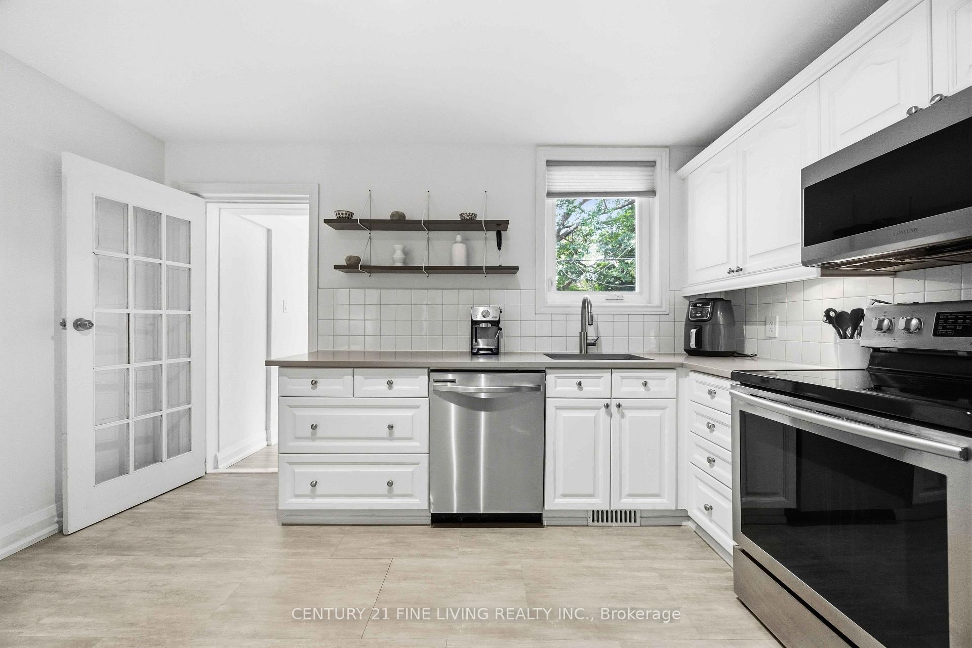Photo 18 of 294 Gainsborough Road, Toronto, Woodbine Corridor — HOMEH