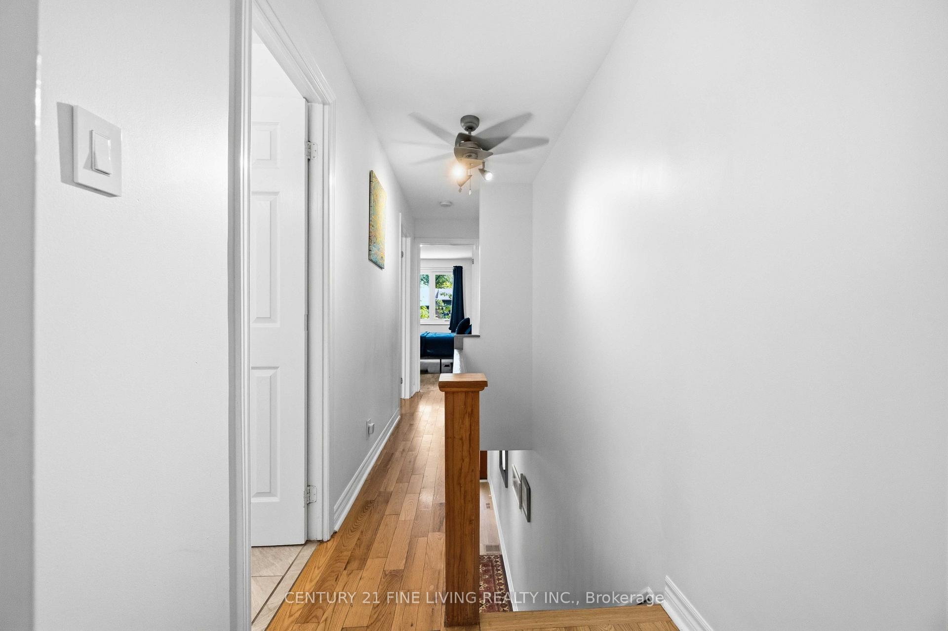 Photo 23 of 294 Gainsborough Road, Toronto, Woodbine Corridor — HOMEH