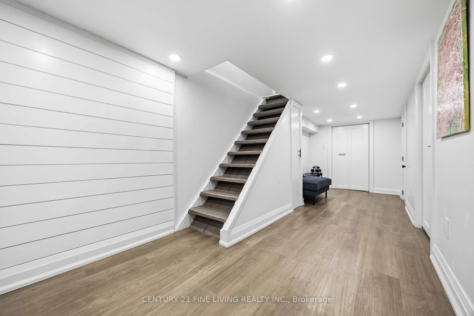 Photo 32 of 294 Gainsborough Road, Toronto, Woodbine Corridor — HOMEH