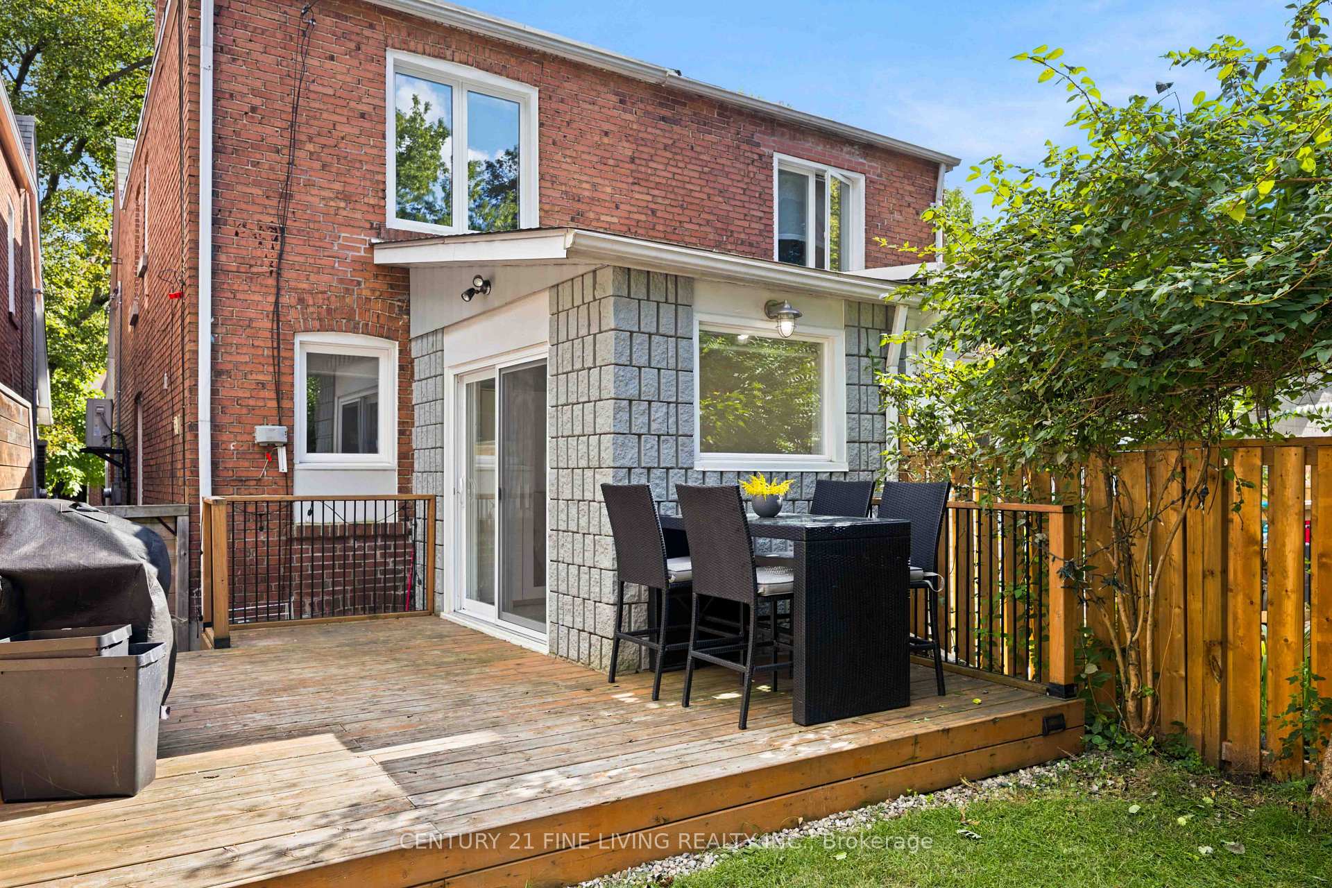 Photo 38 of 294 Gainsborough Road, Toronto, Woodbine Corridor — HOMEH