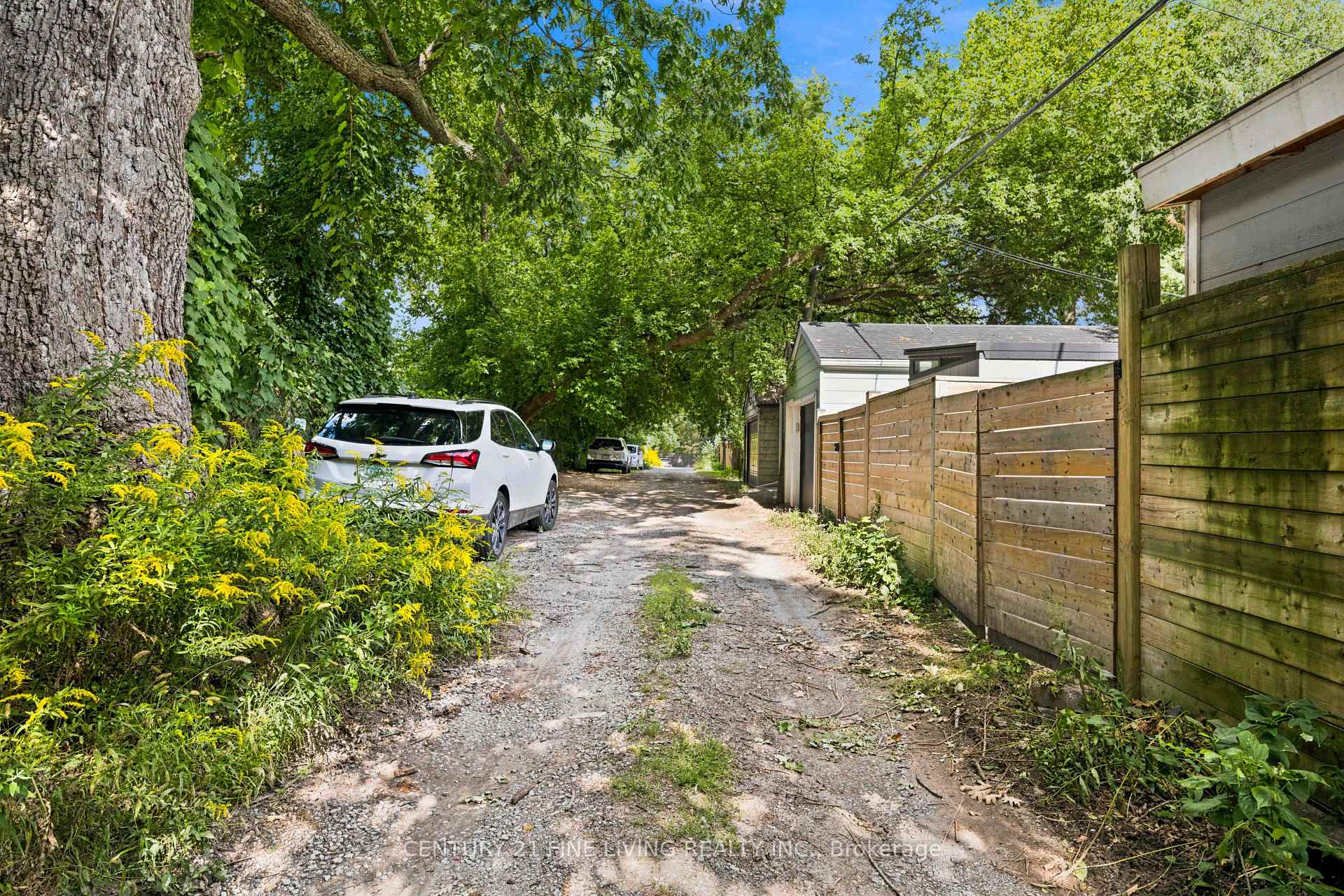 Photo 44 of 294 Gainsborough Road, Toronto, Woodbine Corridor — HOMEH