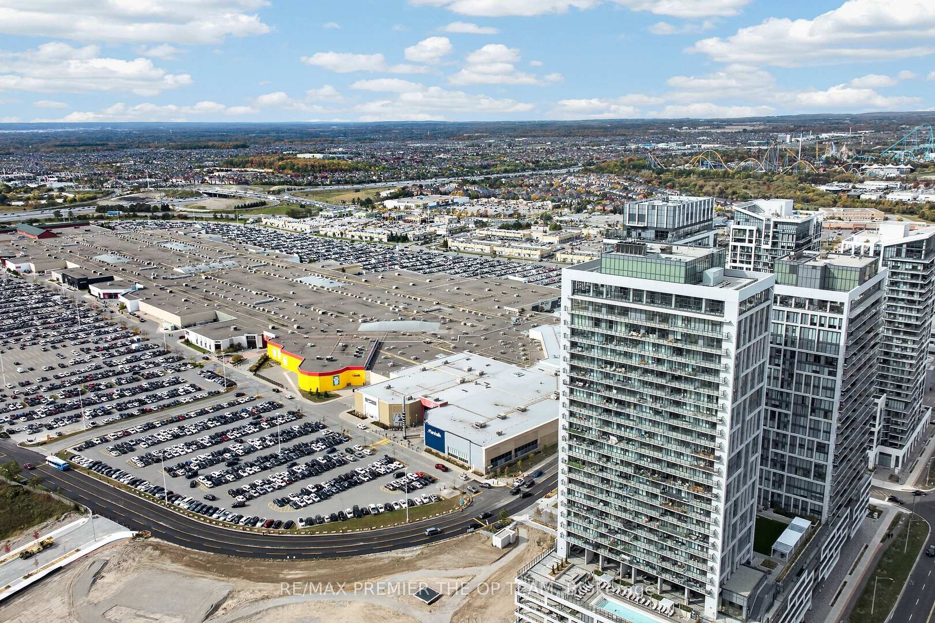 Photo 6 of Unit 1804, 27 Korda Gate, Vaughan, Vellore Village — HOMEH