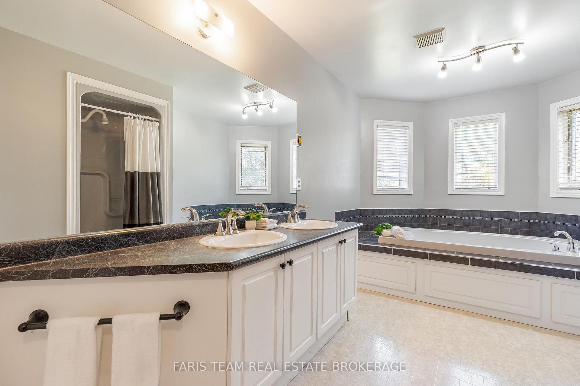 Photo 14 of 56 Procee Circle, Oro-Medonte, Craighurst — HOMEH