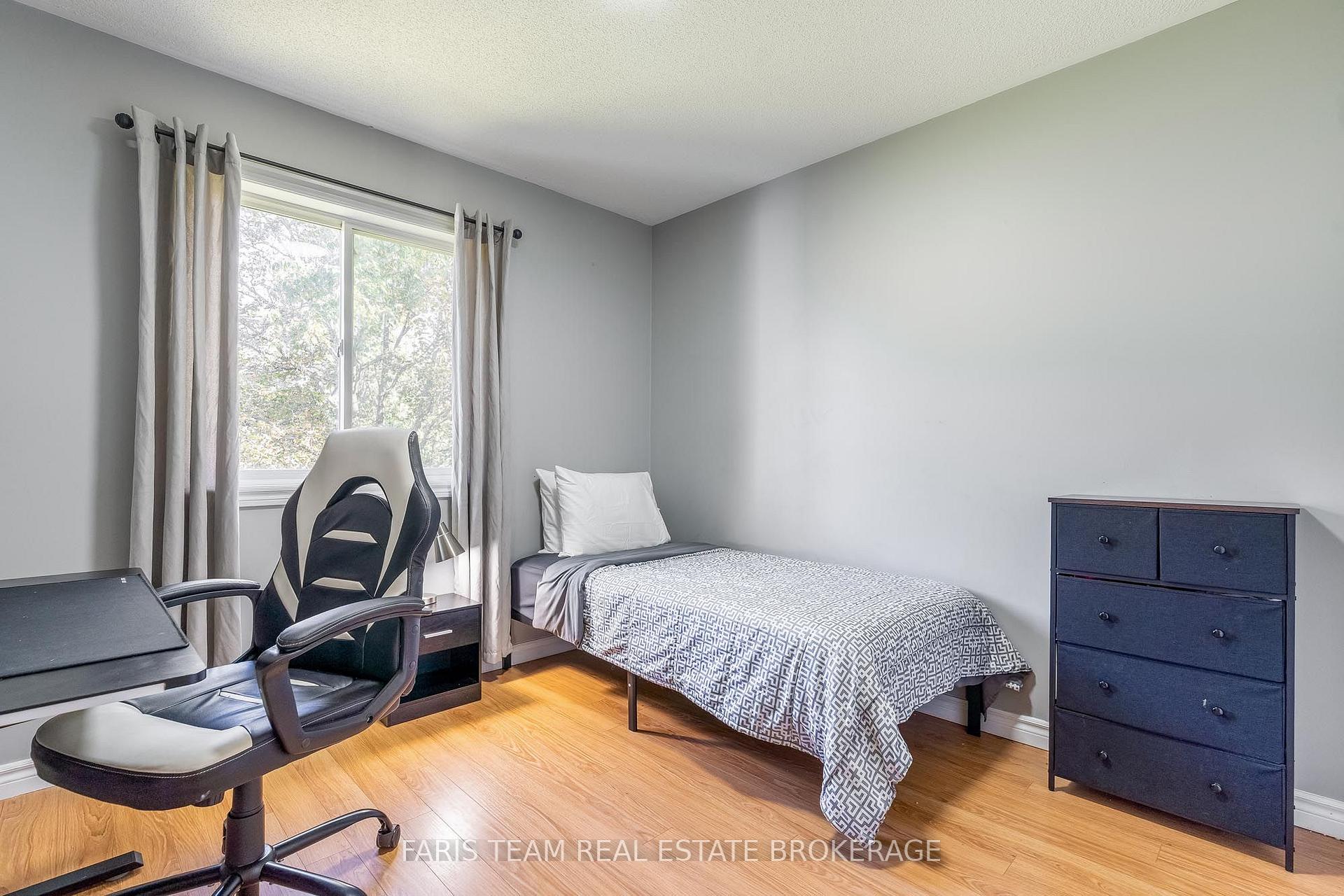 Photo 17 of 56 Procee Circle, Oro-Medonte, Craighurst — HOMEH
