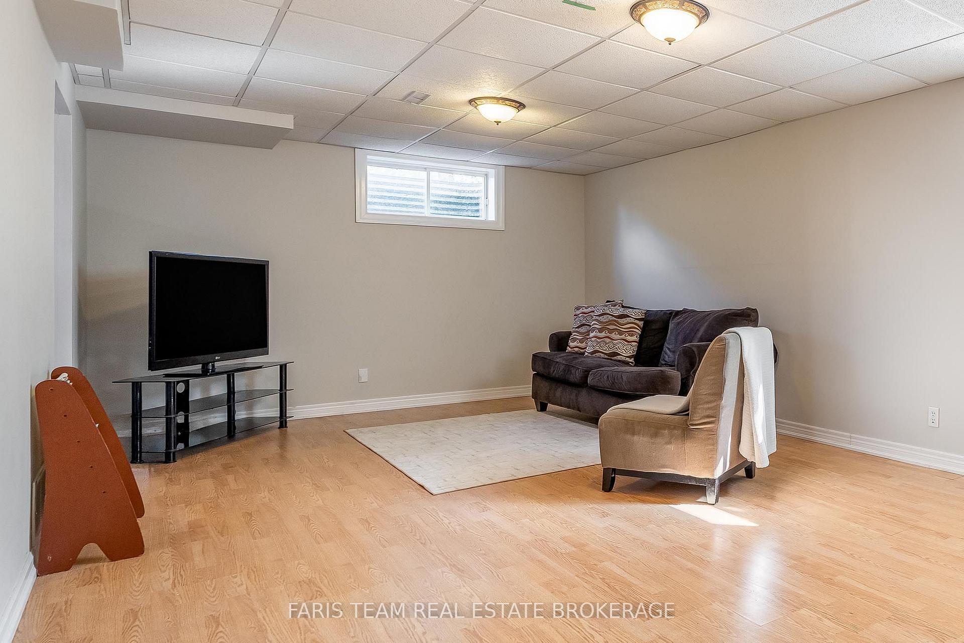 Photo 19 of 56 Procee Circle, Oro-Medonte, Craighurst — HOMEH