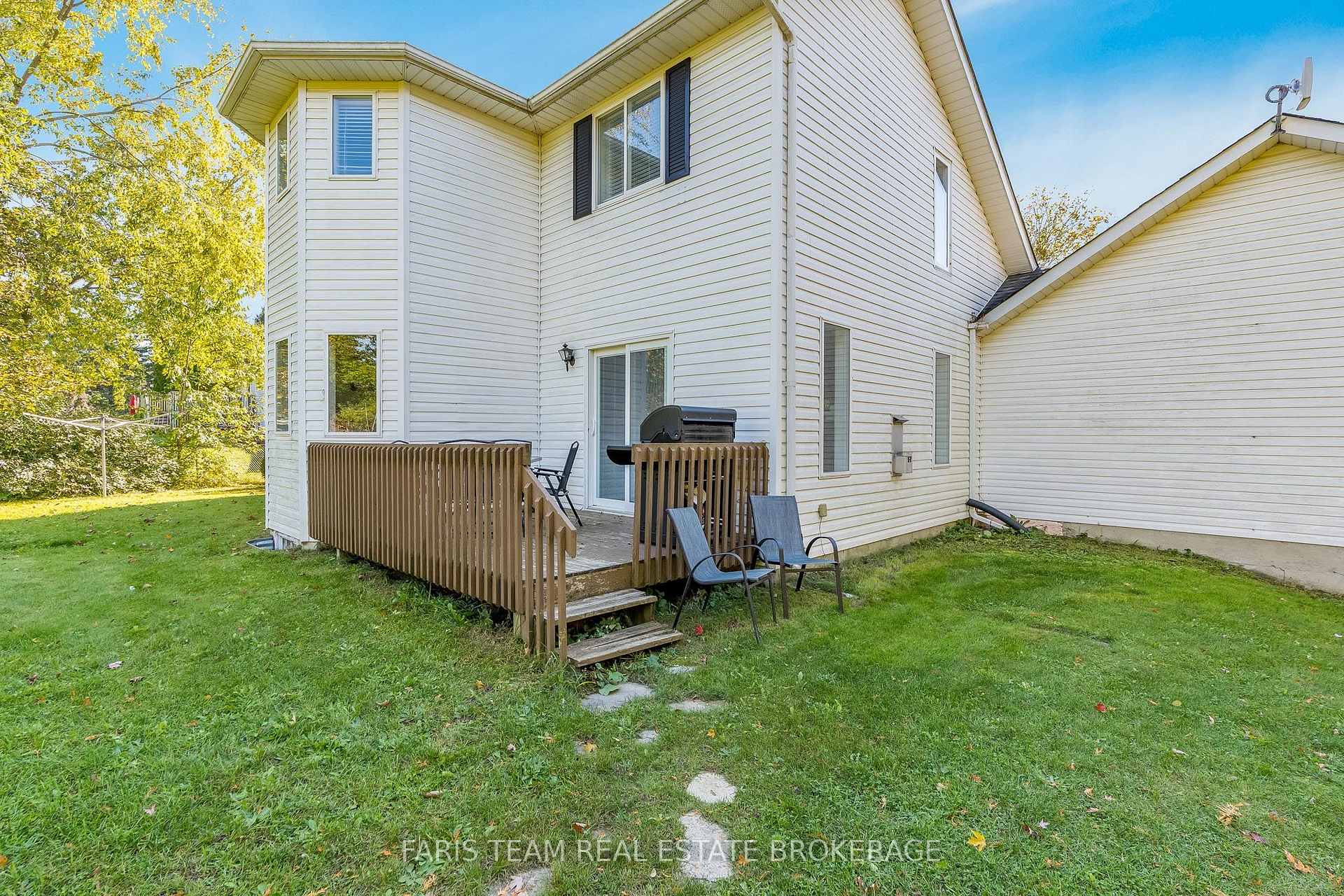 Photo 21 of 56 Procee Circle, Oro-Medonte, Craighurst — HOMEH