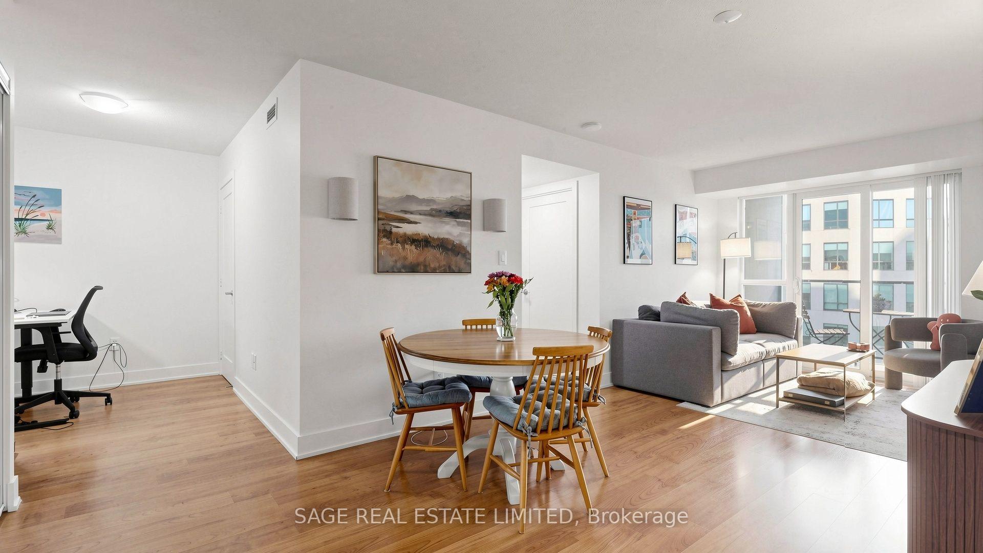 Photo 2 of Unit 1007, 20 Blue Jays Way, Toronto, Waterfront Communities — HOMEH